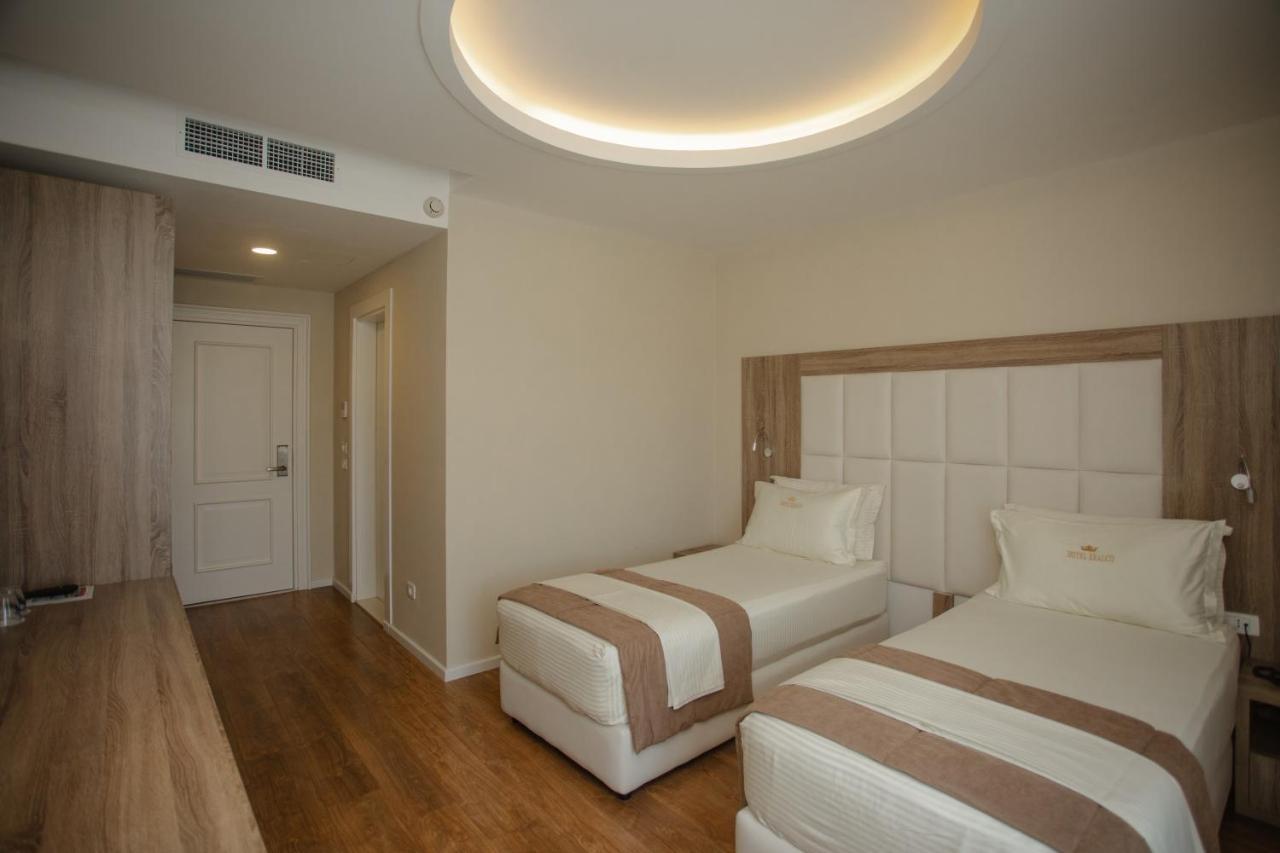 Kompleksi Exalco-al Hotel Barbullush